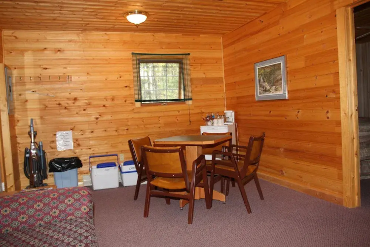 Minor Bay Lodge & Outposts