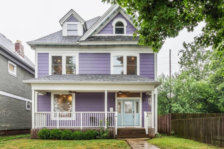 4 Bedrooms Cottage