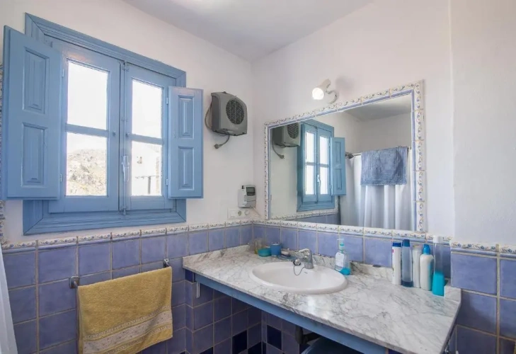2 Bedrooms Cottage