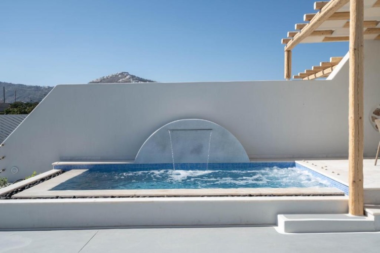 3 Bedrooms Villa
