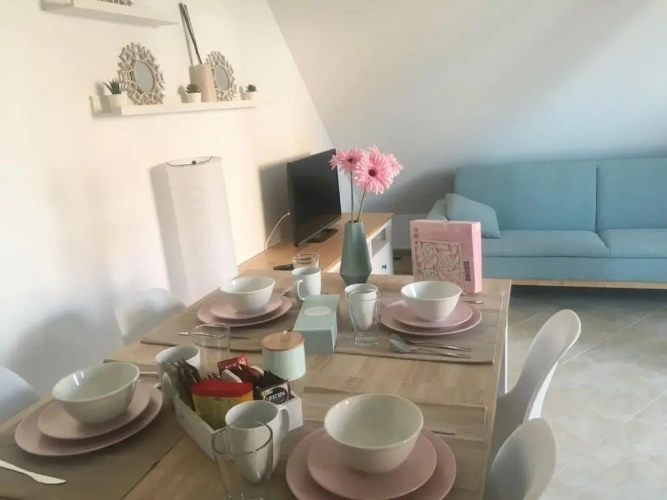 2 Bedrooms Apartment