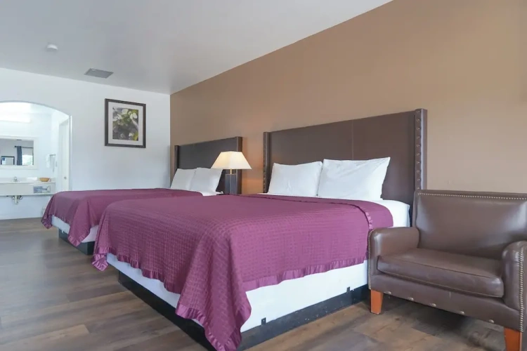 Standard Quadruple room with balcony