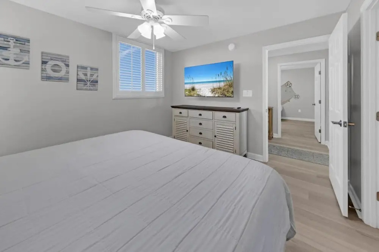Sterling Beach #1206