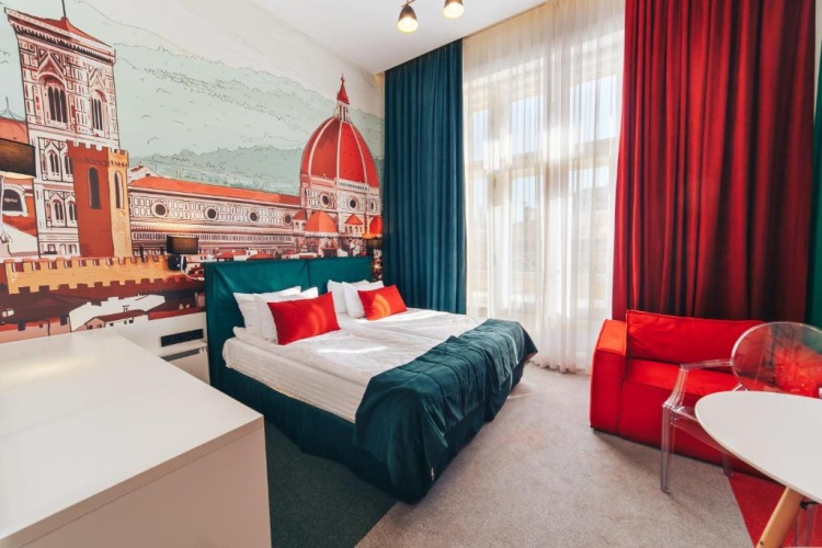 Standard Triple room