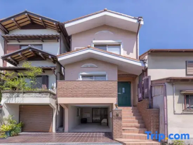Tabitime・sumiyoshikamikakushi | 4 Bedrooms, 2 Bathrooms, Large Parking Space & Balcony - Sakai