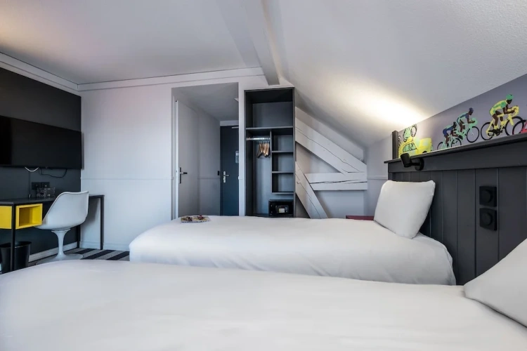 Superior room