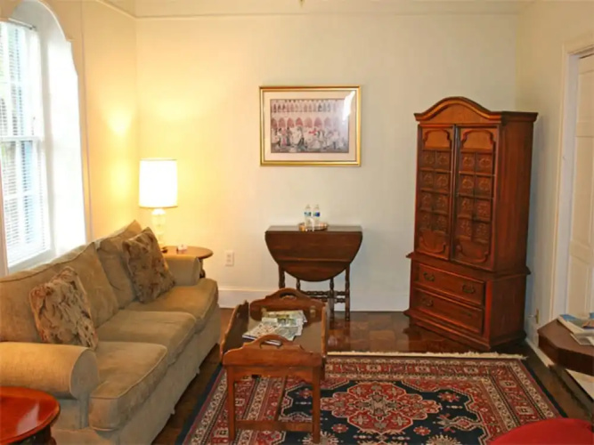 27 State Street Bed & Breakfast