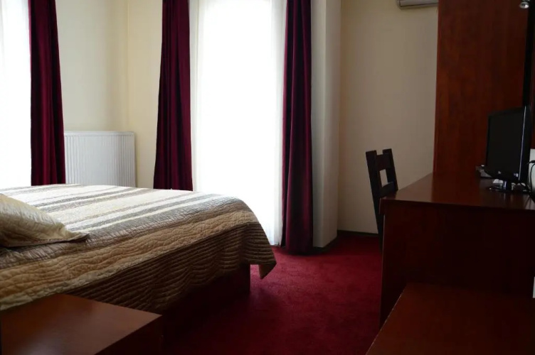 Parlament Hotel
