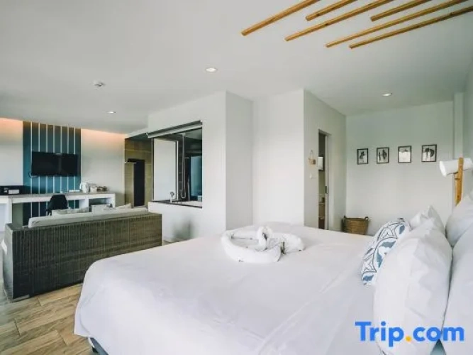 Deluxe Double Suite