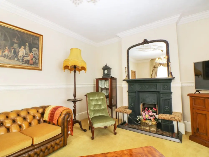 Cowslip House