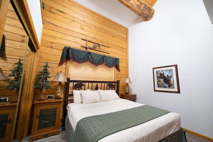 Cabins at Grand Mountain