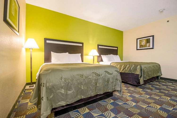 Standard Quadruple room