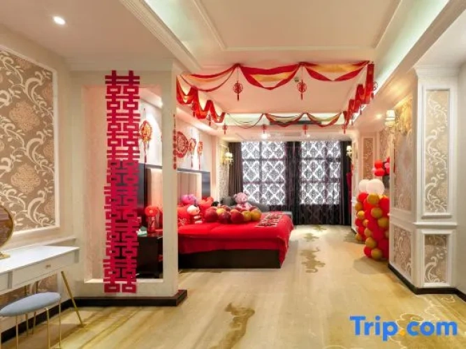 Quadruple Suite