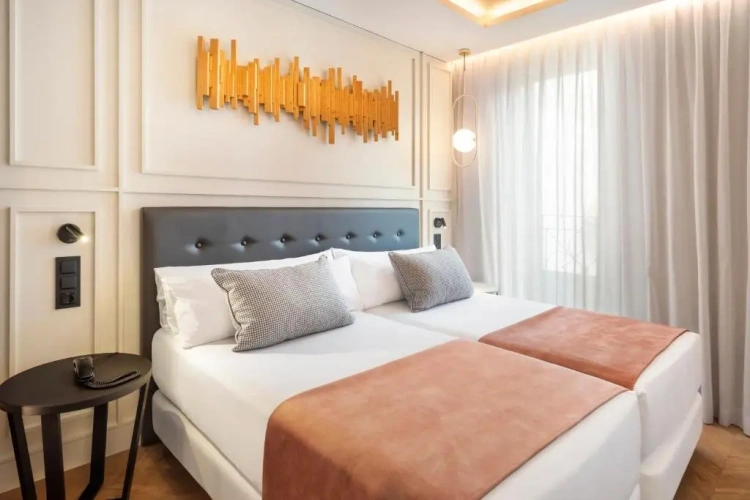 Premium Triple room