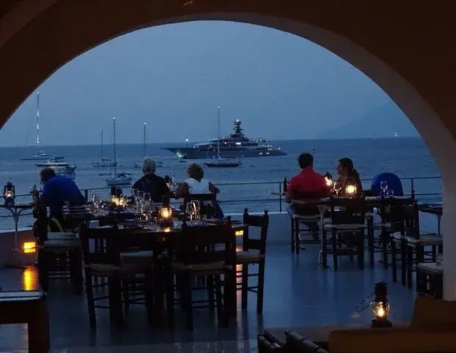 Hotel Raya