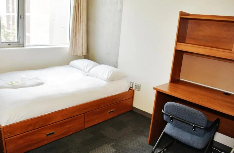 2 Bedrooms Suite