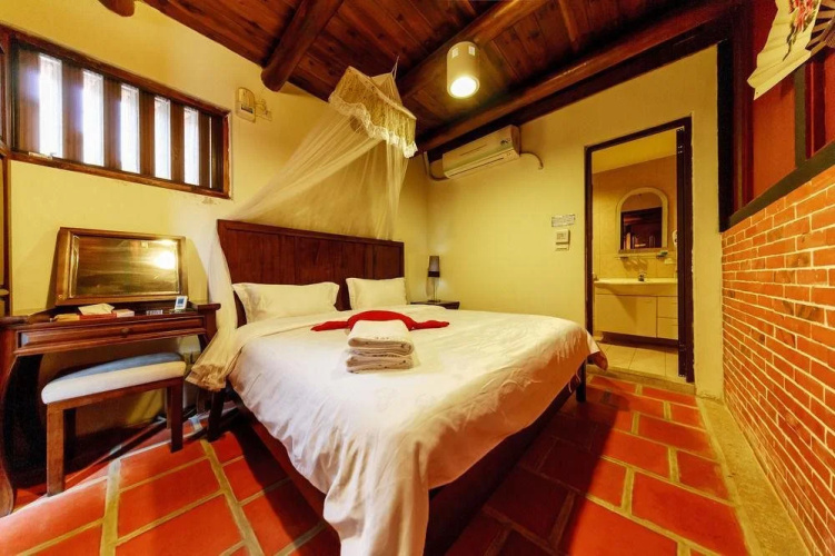 King Lam No 110 Bed & Breakfasts