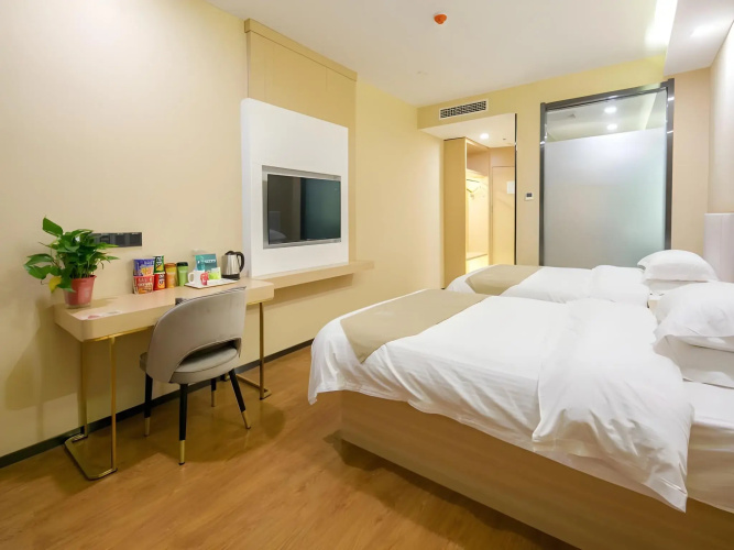 GreenTree Inn Fuyang Technician College