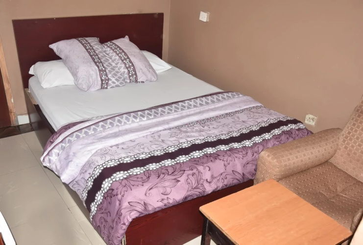 De Kings Suites Hotel