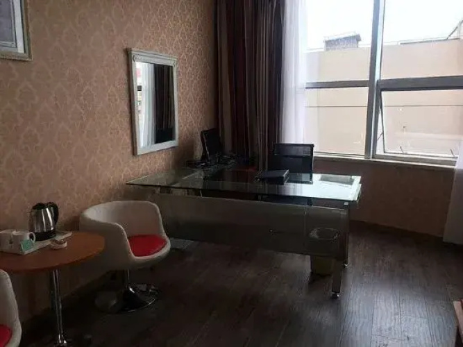 Rose Garden Express hotel