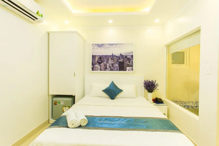 Venice Hotel