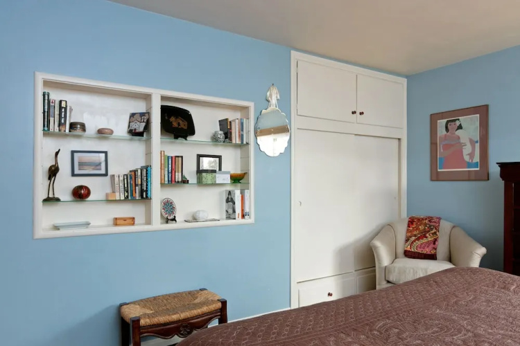 3772 Ventura - 1 Bedroom Duplex