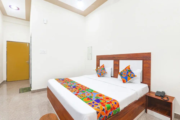 Fabhotel Shree Venkatesh Nileyam