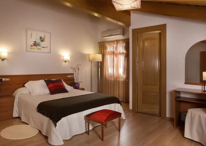 Hotel Porta D'alella
