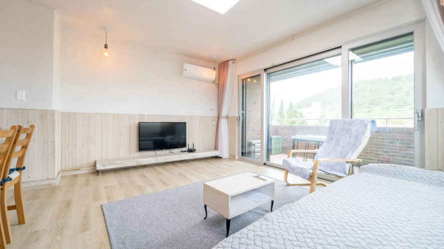 Jeju Murray Pension