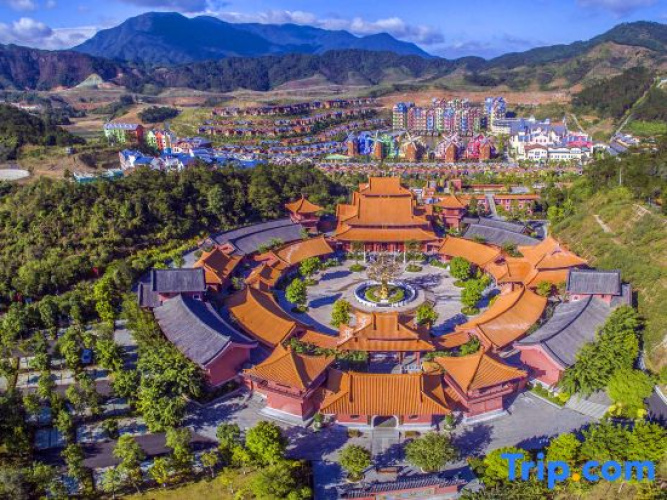 Heyuan Bavarian Manor Hilmanli Hotel