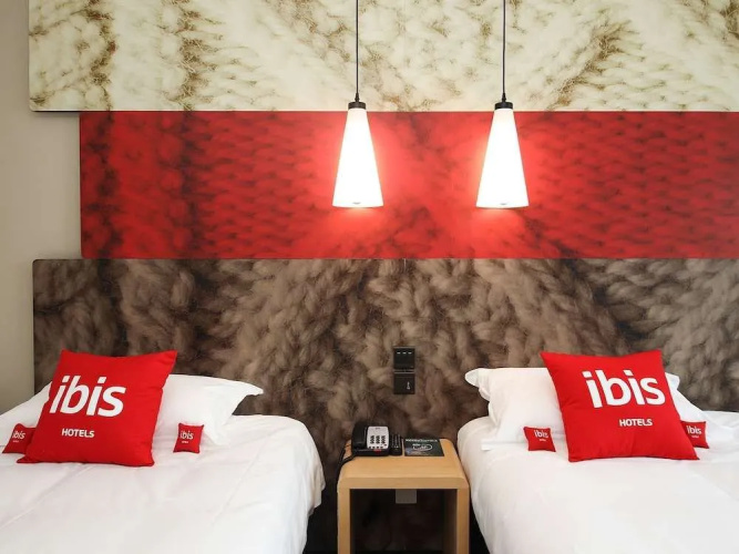 ibis Chengdu West Jingcui Road