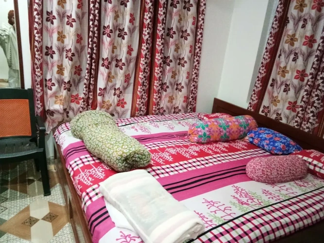 Economy room