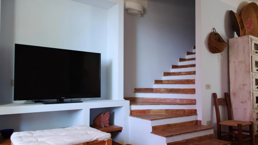 Welcomely - Sardinian Stone House