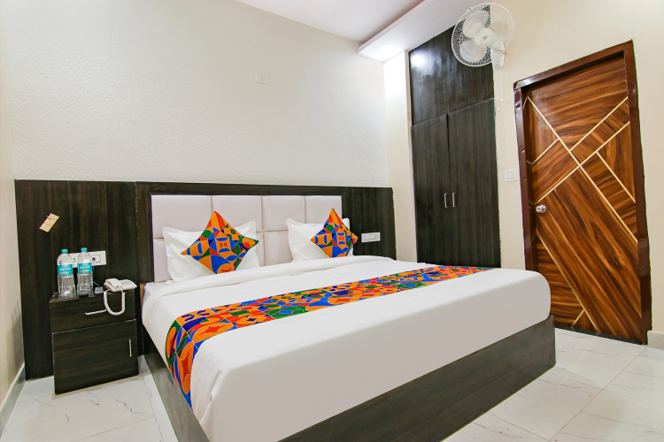 Fabhotel Palm Plaza