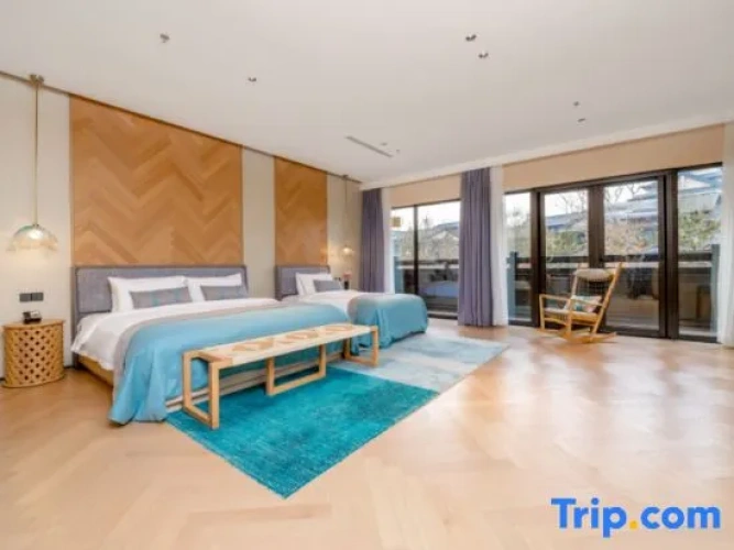 Family Suite with courtyard view