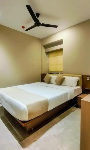 Hotel Falcon Inn