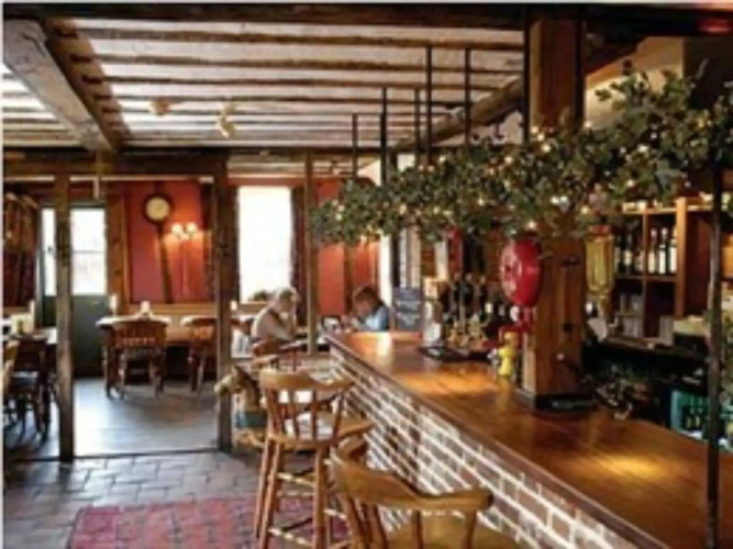 The Sword Inn Hand