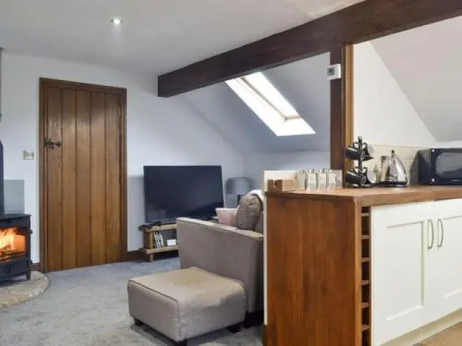 Field Farm Apartment