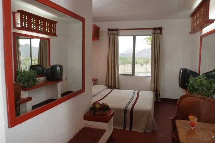 Paradiso Resort