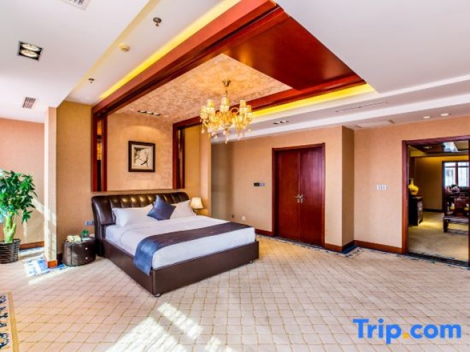 Deluxe Double Suite