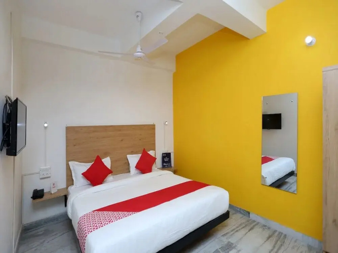 Sona Mansion By OYO Rooms