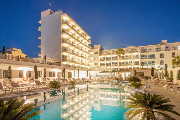 Catalonia Del Mar - Adults Only photo 17