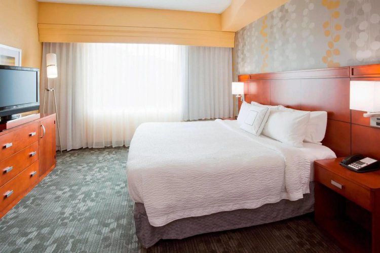 Courtyard by Marriott Minneapolis Maple Grove/Arbor Lakes