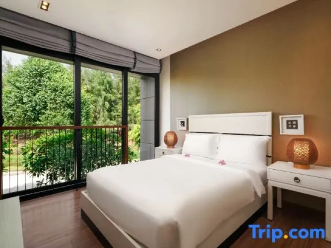 2 Bedrooms Villa