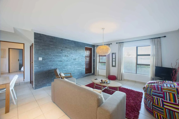 Candlewood Lodge