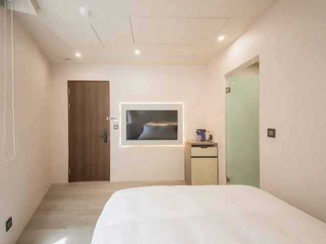 LIVIN Hotel
