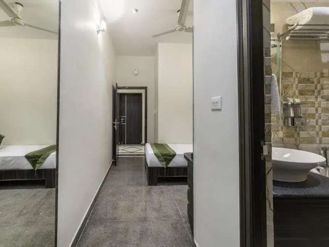 FabHotel iOliten