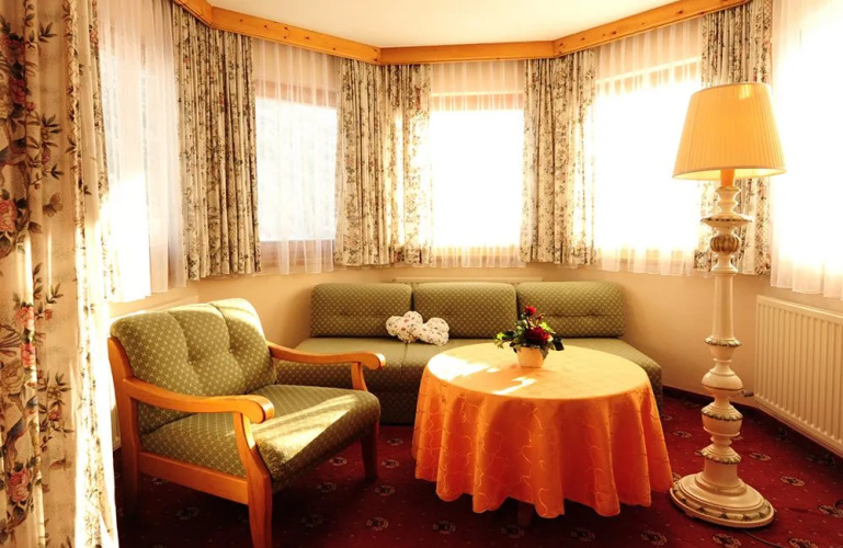 Das Posthaus stubai & smart hotel