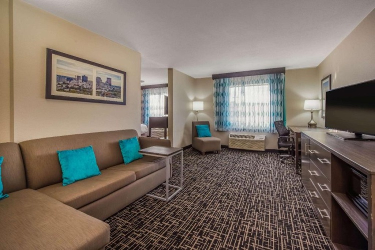Double Suite