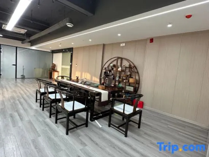 Wanshi Hotel